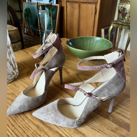 Jessica Simpson Shoes - Jessica Simpson Shoes Women’s 10 Heel Pointy Toe Straps Mauve Tan